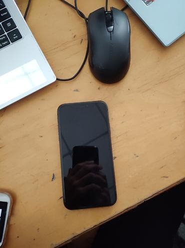 iphone 15: IPhone 11, Черный — 2