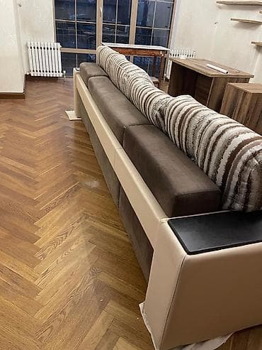 Вешалки: Прямой диван, Б/у — 9