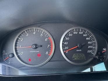 мазда катела: Mazda 2: 2006 г., 1.4 л, Механика, Газ, Хэтчбэк — 10