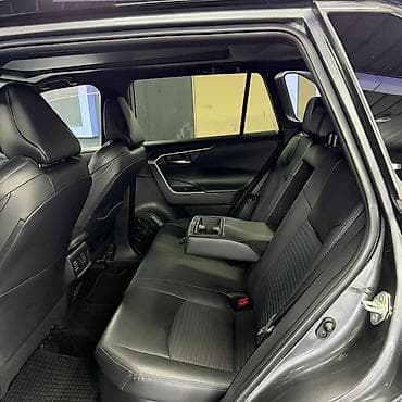 kia ciid: Toyota RAV4: 2022 г., 2.5 л, Вариатор, Бензин, Кроссовер — 9