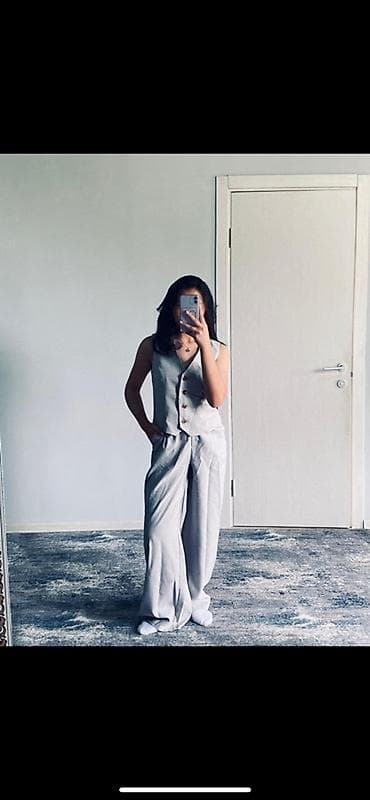 Женская капсула в белой/молочной гамме: 1) Комплект жилет + мини-юбка — 4