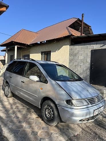 Продажа авто: Volkswagen Sharan: 1996 г., 2 л, Механика, Бензин, Минивэн — 3