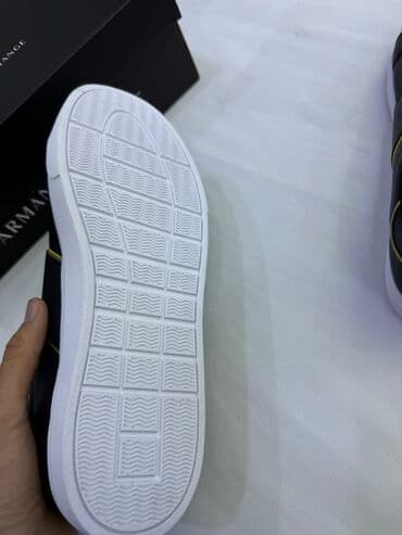 кеды armani: Мужские кроссовки, 42, Emporio Armani, Новый, цвет - Черный, Самовывоз — 5