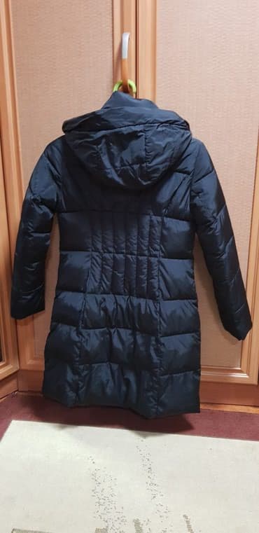 спортивное оборудование: КУРТКА НА ДЕВОЧКУ . ЗИМА. ОЧЕНЬ ТЁПЛАЯ. РОСТ 152 — 2