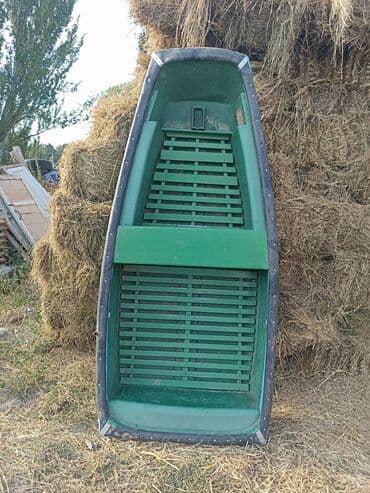 Лодка Документы, вёсла, тележка комплект Состояние хорошее Нигде