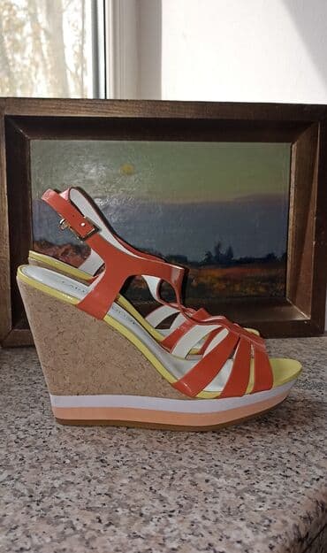 фирменная обувь из италии: Босоножки на танкетке. Carlo Pazolini. Оригинальные. Новые. Размер 39 — 3