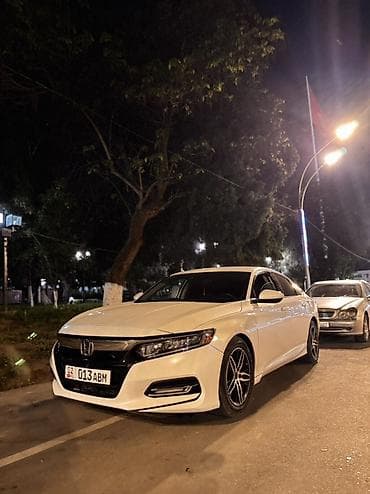 Honda Accord: 2018 г., 1.5 л, Автомат, Бензин, Седан