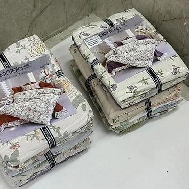 Подушки: Комплекты для дома: постельное бельё и махровые полотенца - — 1