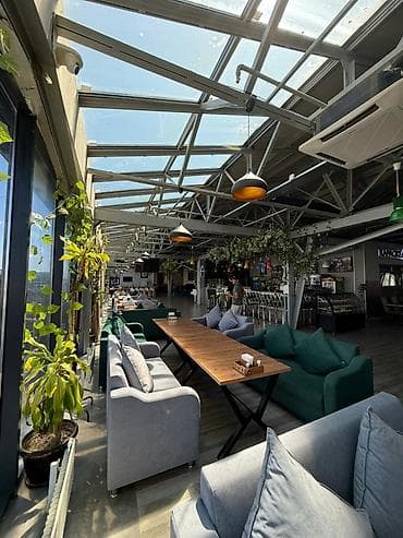 open space: 🏢 ПРОДАЁТСЯ КОММЕРЧЕСКОЕ ПОМЕЩЕНИЕ — 1800 м² 📍 ТЦ «Евразия» ✨ Готовый — 5