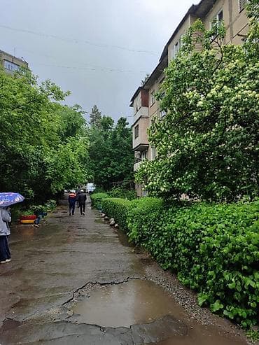 Батирлер: 2 бөлмө, 44 м², 11-мкр 104-серия, 2 кабат, Эски ремонт — 10