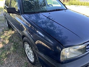 авто для такси: Volkswagen Vento: 1993 г., Седан — 3