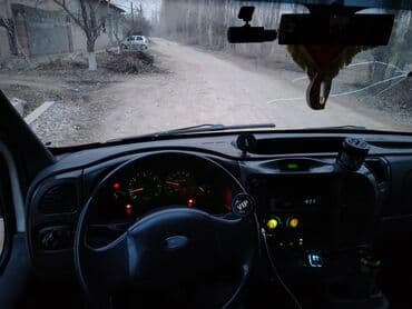 Транспорт: Ford Transit: 2002 г., 2 л, Механика, Дизель, Бус — 6