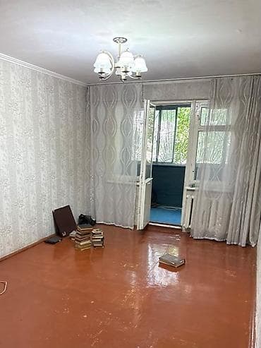 1 комната, 32 м², 104 серия, 1 этаж, Старый ремонт