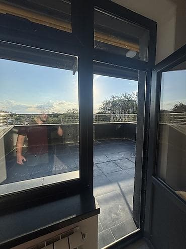 жилой вагончик: Аренда офисов, 80 м², В жилом комплексе, С видом на горы, С оборудованием, С отдельной кухней — 6