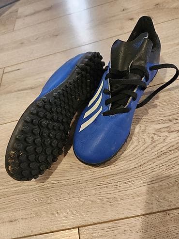 футбольные шипы: Футбольные бутсы/сороконожки adidas (с шнуровкой) - Тип: сороконожки — 1