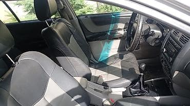 jetta volkswagen: Mazda 323: 2002 г., 1.6 л, Механика, Бензин, Хэтчбэк — 5