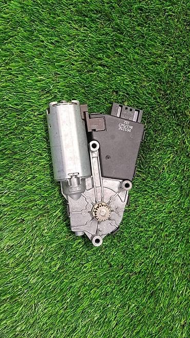 Bmw e46 седан, моторчик люка крыши Номер 67.61-6918—977 В отличном