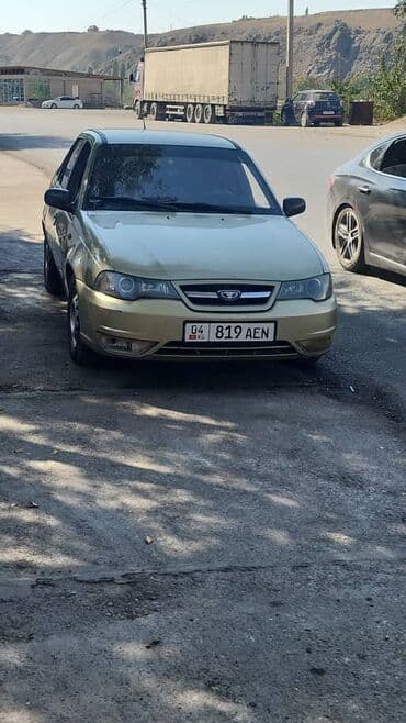 гольф 3 салон: Daewoo Gentra: 2010 г., 1.5 л, Механика, Газ, Седан — 1