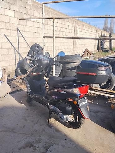 nmax скутер: Скутер MANAS, черный цвет. Характеристики и особенности: - Двигатель — 1