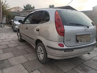 kia credos: Nissan Almera Tino: 2001 г., 1.8 л, Механика, Газ, Хэтчбэк — 4