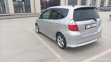 фит стартер: Honda Fit: 2002 г., 1.3 л, Вариатор, Хэтчбэк — 5