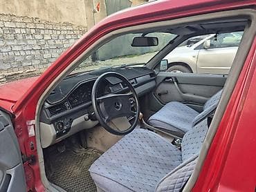 Mercedes-Benz W124: 1986 г., Механика, Седан — 1