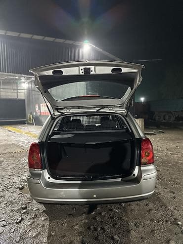 lada 2114: Toyota Avensis: 2003 г., 1.8 л, Автомат, Бензин, Универсал — 7