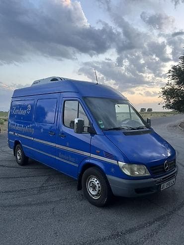 merce: Легкий грузовик, Mercedes-Benz — 1