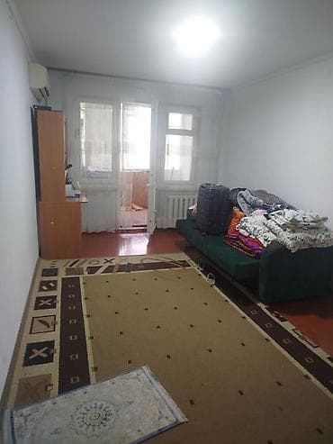 бассейн большой: Сдаётся просторная комната в квартире. Описание: - Светлая комната — 4