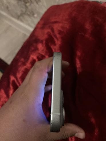 pes 21: IPhone 15, Б/у, 128 ГБ, Старлайт, Чехол, 92 % — 5