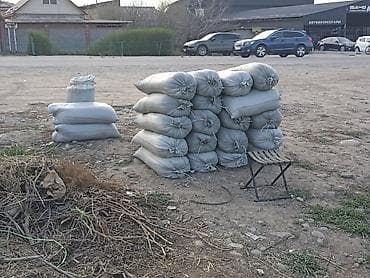 высокие грядки: Плодородная почвенная смесь в мешках. - Состав: рыхлый темный грунт — 3