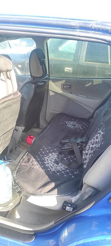 глушитель авто: Nissan Tino: 2000 г., 2 л, Вариатор, Бензин, Хэтчбэк — 5