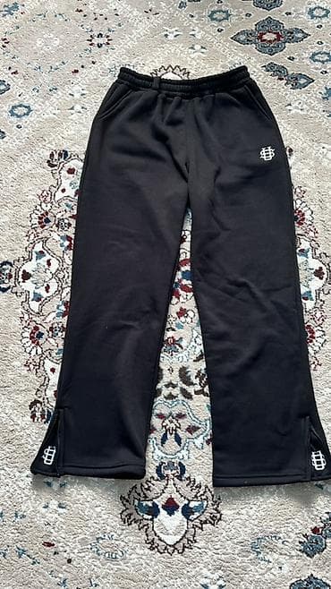 Черные спортивные брюки (джоггеры) с прямым кроем. Подойдет для роста