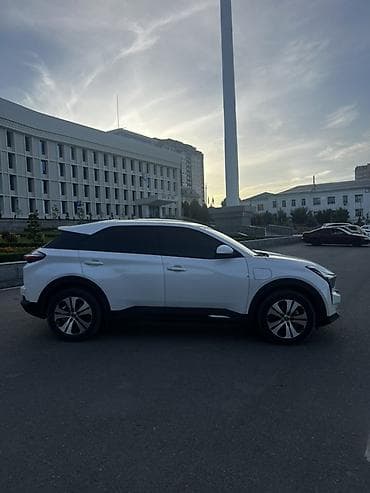 Voyah: Voyah : 2022 г., Электромобиль, Кроссовер — 5