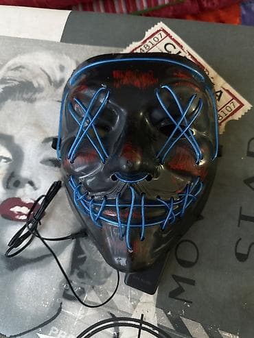 Светящаяся маска для вечеринок/косплея - Материал: легкий пластик. -