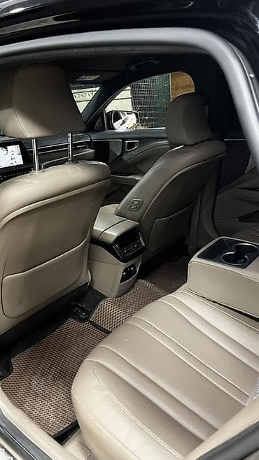 kia k8 2023: Kia K8: 2022 г., 1.6 л, Автомат, Гибрид, Седан — 9