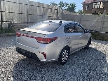 kia karnaval: Kia Rio: 2017 г., 1.6 л, Бензин, Седан — 4