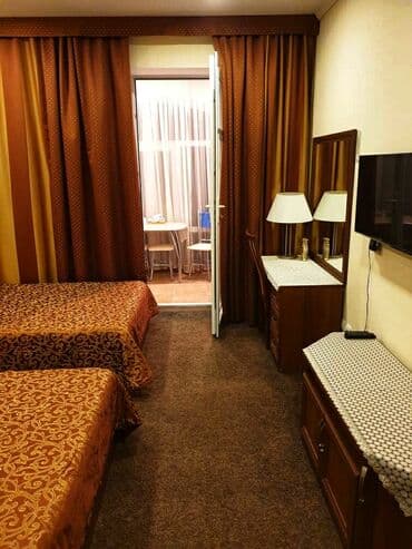 карвен 4 сезона аренда коттеджей: Квартира, KARVEN ЦО Карвен 4 сезона, Сары-Ой, Детская площадка, Парковка, стоянка, Охраняемая территория — 1