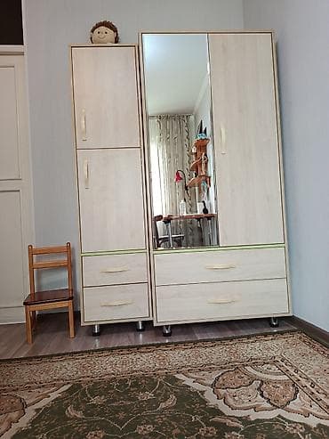 Шифоньер, шкаф для одежды, Прямой, ЛДСП at lalafo.kg Шифоньер, шкаф для одежды, Прямой, ЛДСП