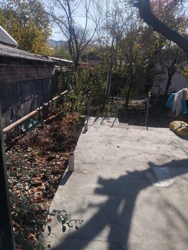 жукеева пудовкина дом: Үй, 4 кв. м, 3 бөлмө, Менчик ээси, Эски ремонт — 2