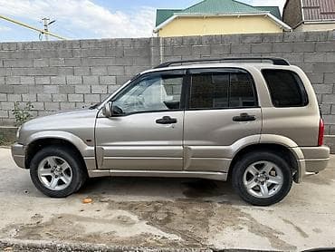 бак бенза: Suzuki Grand Vitara: 2004 г., 2.5 л, Механика, Бензин, Кроссовер — 4