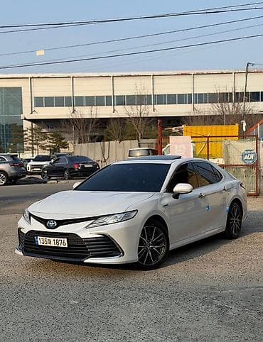 Toyota Camry: 2023 г., 2.5 л, Гибрид, Седан at lalafo.kg Toyota Camry: 2023 г., 2.5 л, Гибрид, Седан