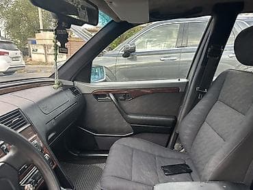 коврик мерседес: Mercedes-Benz С -класс W202 (седан), интерьер - Просторный салон с — 2