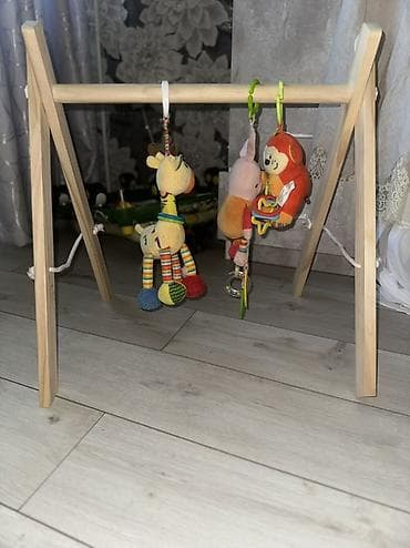 Игровые манежи: 🌿 Продаётся стойка Монтессори без игрушек Конструкция — 1