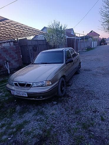 Daewoo Nexia: 2007 г., 1.5 л, Ручные, Бензин, Седан — 4