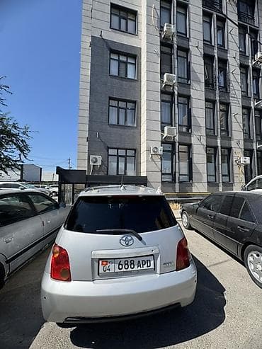 Toyota Ist: 2003 г., 1.5 л, Автомат, Бензин — 5