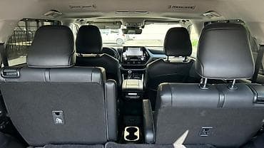 добовое стекло: Toyota Highlander: 2021 г., 2.5 л, Автомат, Гибрид, Кроссовер — 9