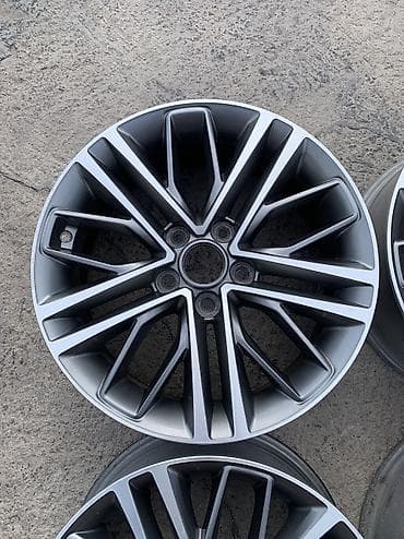 диски грандеур: Литые Диски R 17 Hyundai, Комплект, отверстий - 5, Б/у — 2