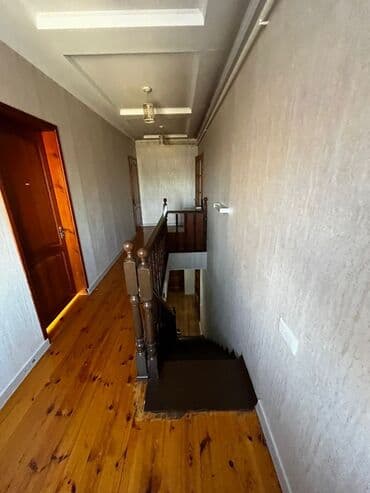 сдаю дом в токмоке: Сдаю дом двух этажный на долгий срок!!! Центр конализациягаз,трёх — 6