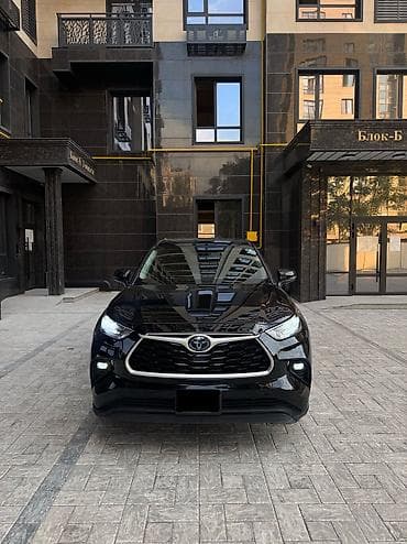 гибрид авто: Toyota Highlander: 2021 г., 2.5 л, Вариатор, Гибрид, Внедорожник — 1